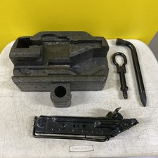 2009-2017 FORD FIESTA TOOLKIT CAR JACK & WHEEL BRACE + TOWING TOW EYE