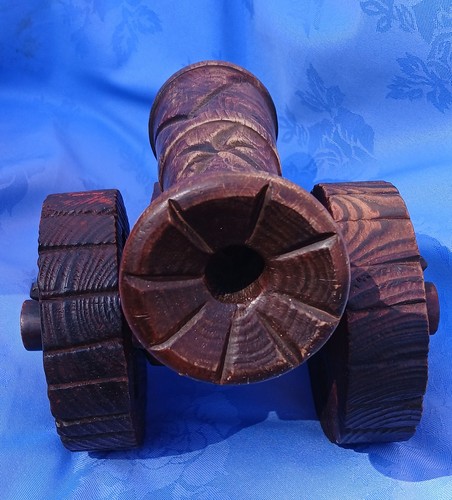 Wooden cannon model carving - cannon,