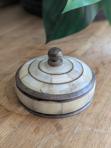 Vintage decorative white - white, metal