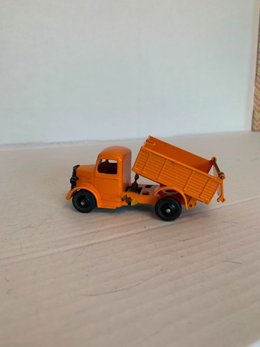Dinky bedford tipper truck - dinky,