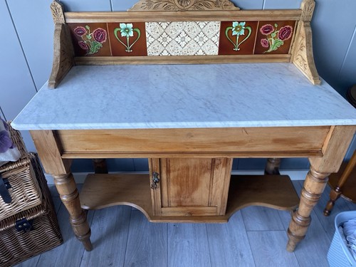 Antique style victorian - antique,