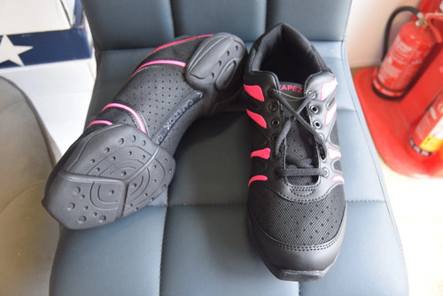 Black and pink capezio - black,