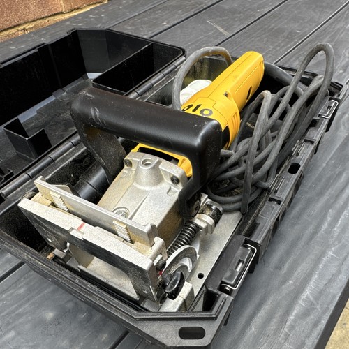 Dewalt dw682 biscuit plate - dewalt,