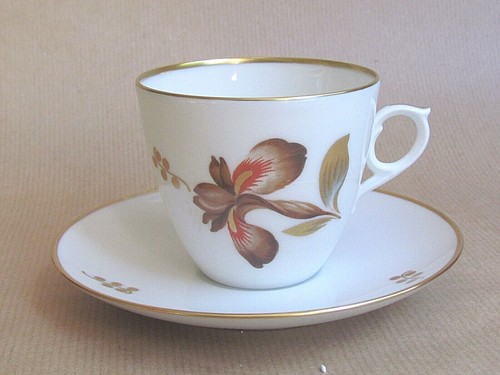 Royal copenhagen brown iris - copenhagen,