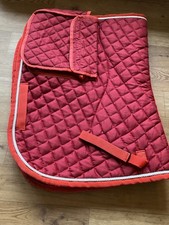 Red saddle pad half lined