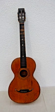 Vintage Guitar Walking Guitar