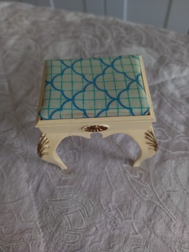 Vintage sindy dressing table - sindy,