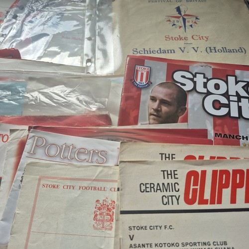 Programmes friendlies - -,