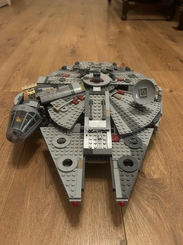 Lego millenium falcon - lego,