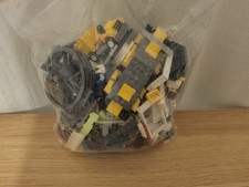 1 Kg Lot Of LEGO With 2 Themed