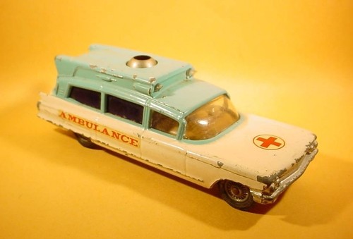 Corgi toys 437 superior - corgi,