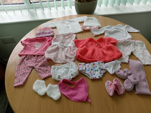 Bundle dolls clothes separates - dolls,