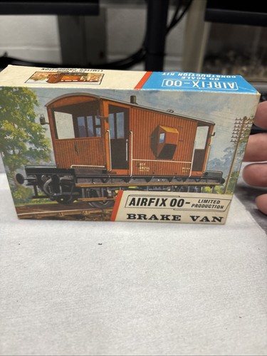 Airfix model railway kit - airfix,