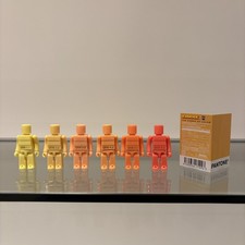 Medicom Pantone kubrick