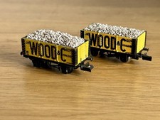 2 x Graham Farish 2116 N Gauge 7 Plank Open Wagons "Wood & Co" with Loads
