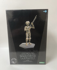 Kotobukiya ARTFX Star Wars 4-LOM 1/7 Bounty Hunter Series Pre Painted Model Kit