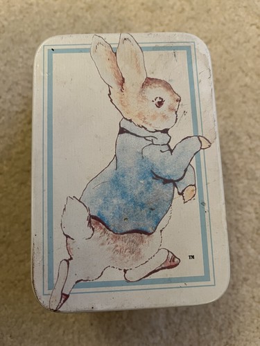 Peter rabbit beatrix potter - peter,