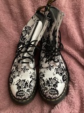 RARE - WHITE & BLACK FLOCK