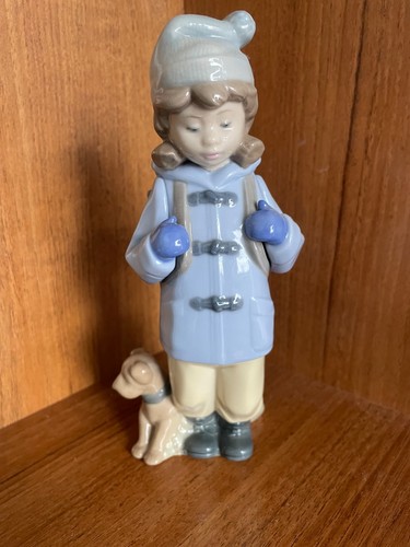 Lladro nao travelling girl - nao, 'travelling
