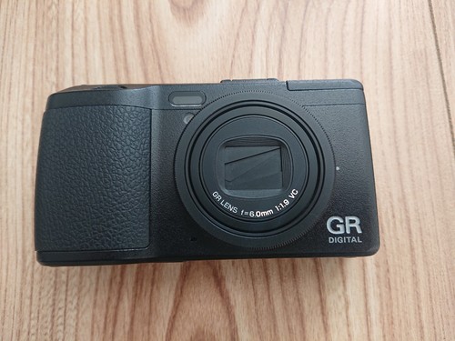 Ricoh digital 10mp - ricoh,