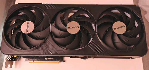 Gigabyte geforce rtx - gigabyte,