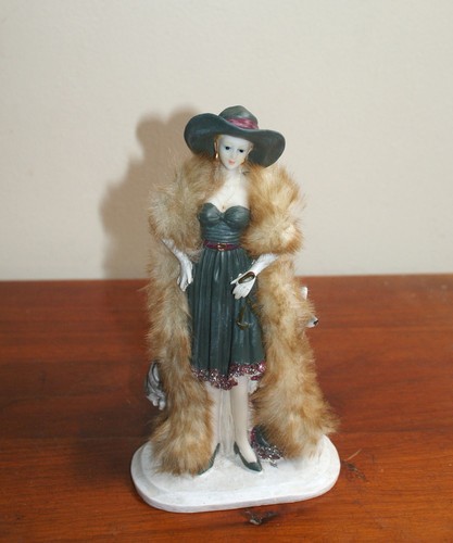 Vintage flapper style resin - vintage,