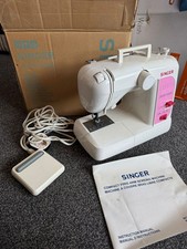 Singer Model 100 Compact 'Featherweight'  Sewing Machine