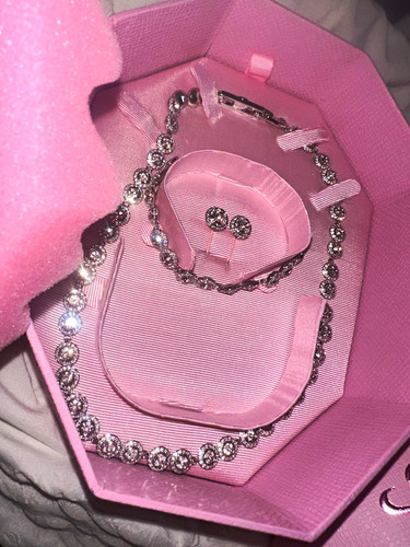 Swarovski ariana grande - swarovski,