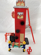 FIREMAN SAM FIGURES & TRAINING