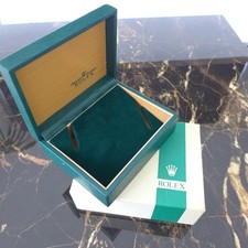 AN ORIGINAL VINTAGE 1970s