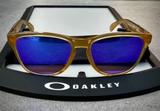 Oakley Frogskins XS Killian