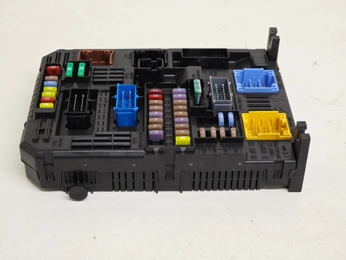 Peugeot 208 fuse box 2023 - fuse,
