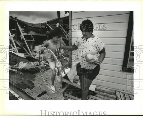 1988 press photo hurricane - press,