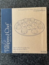 Pampered Chef Silicone Floral