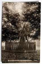 Postcard - QUEEN ELIZABETH'S