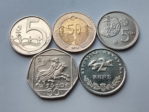 Europe coins spain 5pt - europe,