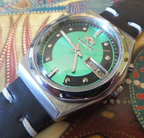 Funky black green dial 1970 - black/green,