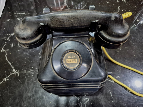 Vtg leich telephone - leich, model