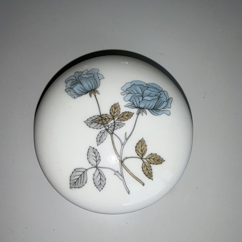 Wedgwood ice rose lidded - ice,