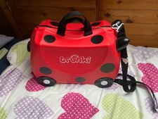 Trunki 0092-GB01-1/ 10102  18L Harley The Ladybug Ride-on Kids Suitcase - Red