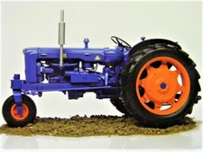 Universal Hobbies 2887 Fordson