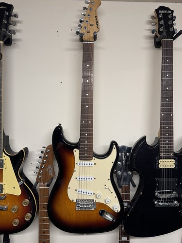 Aria stg series strat style - series,