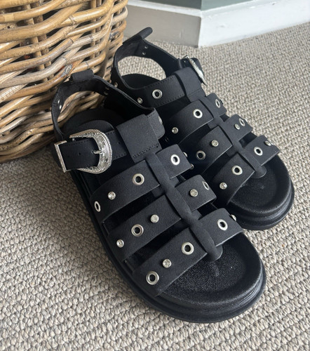 River island alperton - island,