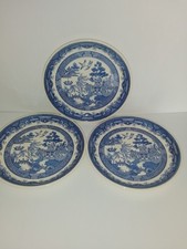 BILTONS  BLUE WILLOW PATTERN DINNER PLATES 24.5cm WHITE VINTAGE ENGLAND
