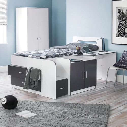 Mid sleeper cabin - mid, w/desk