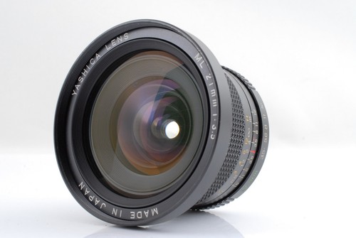 Near mint yashica - [,