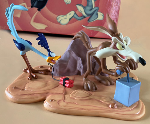 Warner bros looney tunes - warner,