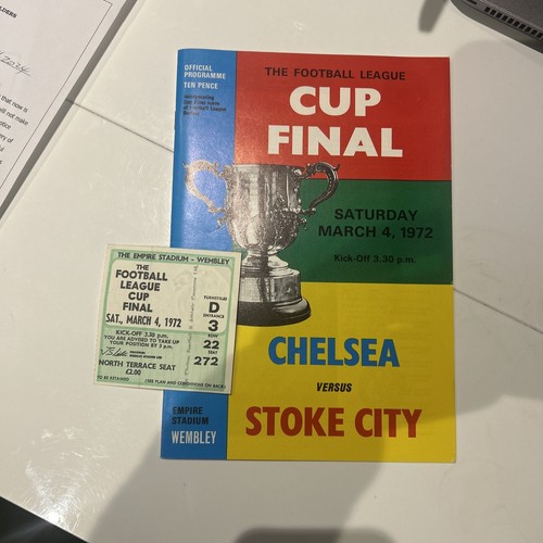 Football memorabilia vintage - memorabilia,