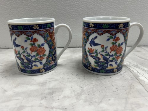 Pair vintage japanese bijutsu - pair,