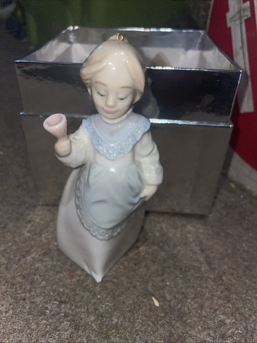 Lladro porcelain mrs claus - lladro,
